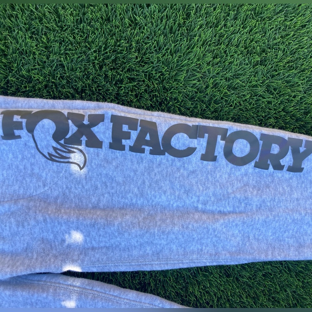 Women’s (juniors) Fox Factory Gray Sweatpants Size Small